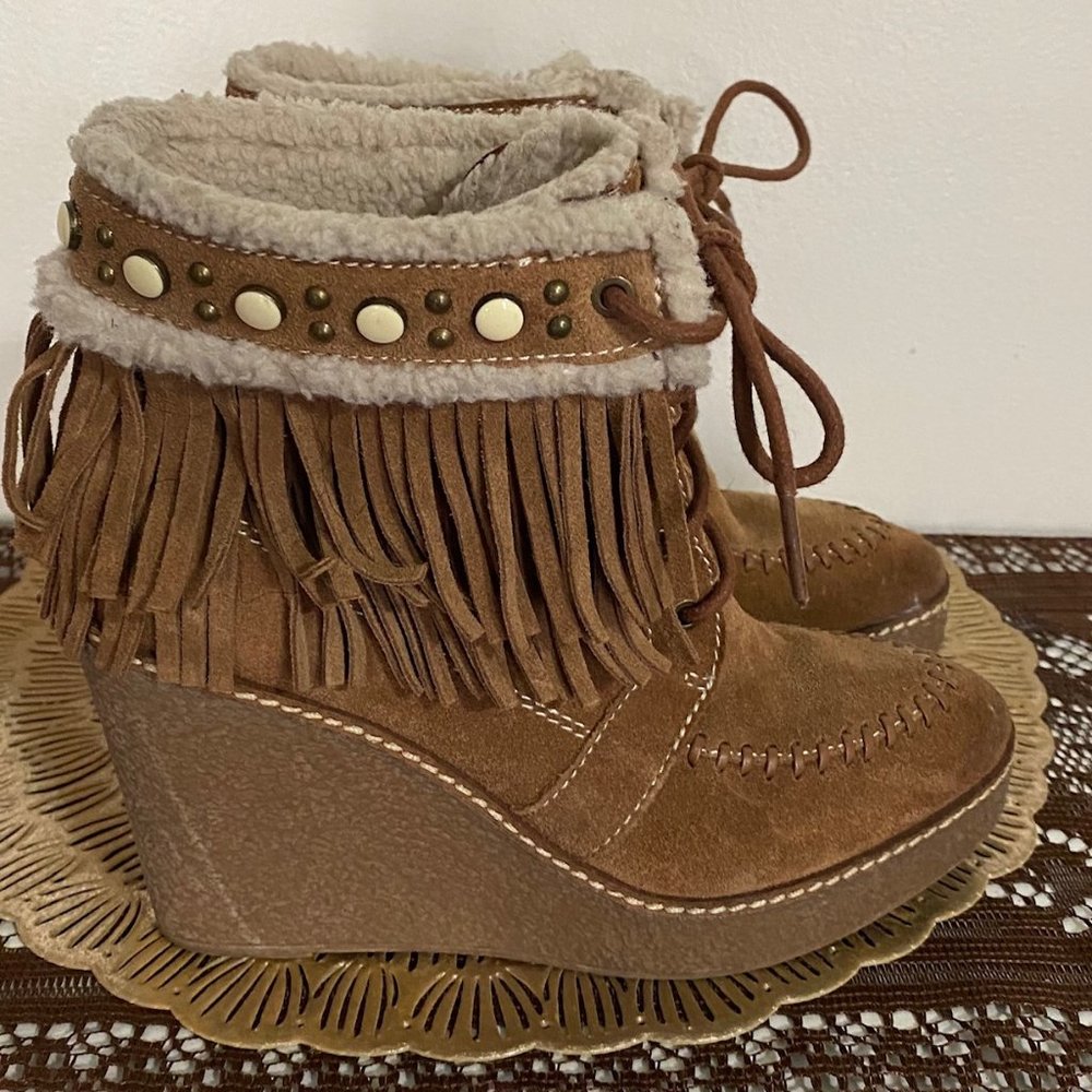 Size 7.5 SAM EDELMAN KEMPER FRINGE FAUX FUR WEDGE BOOTIE